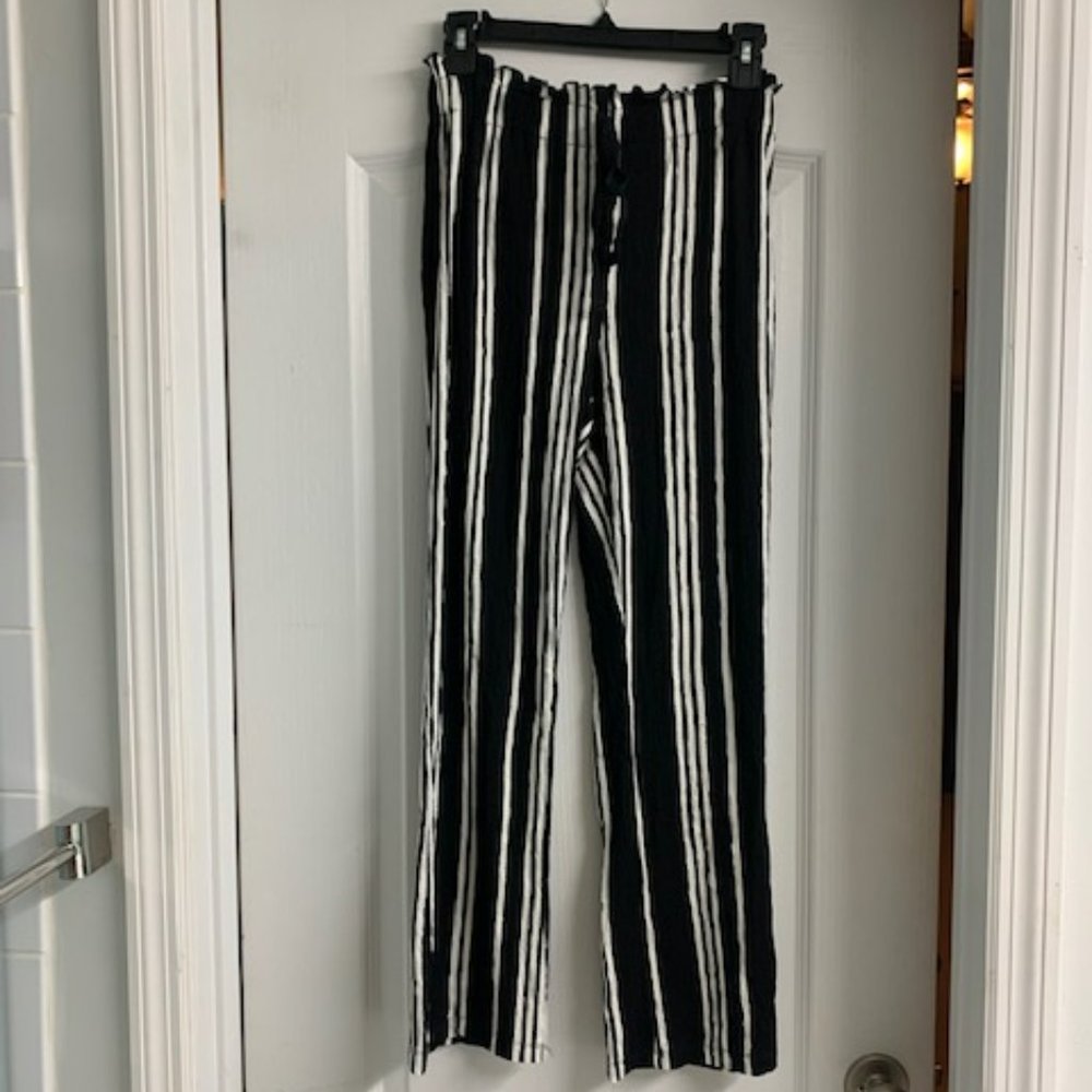 Black and White Striped Elastic Drawstring Pants